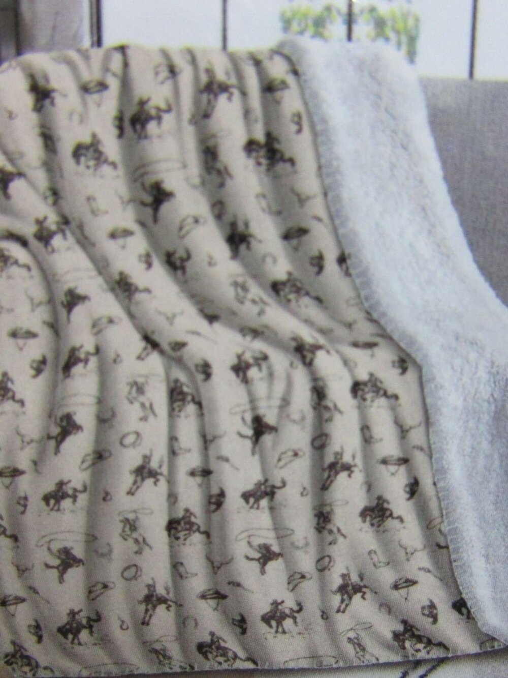 NWT Beige Rodeo Queen Mia Sherpa Blanket Western Linen